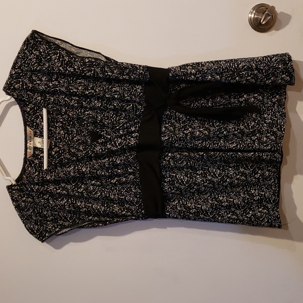 AA Studio Blouse With Slimming Panel Size M